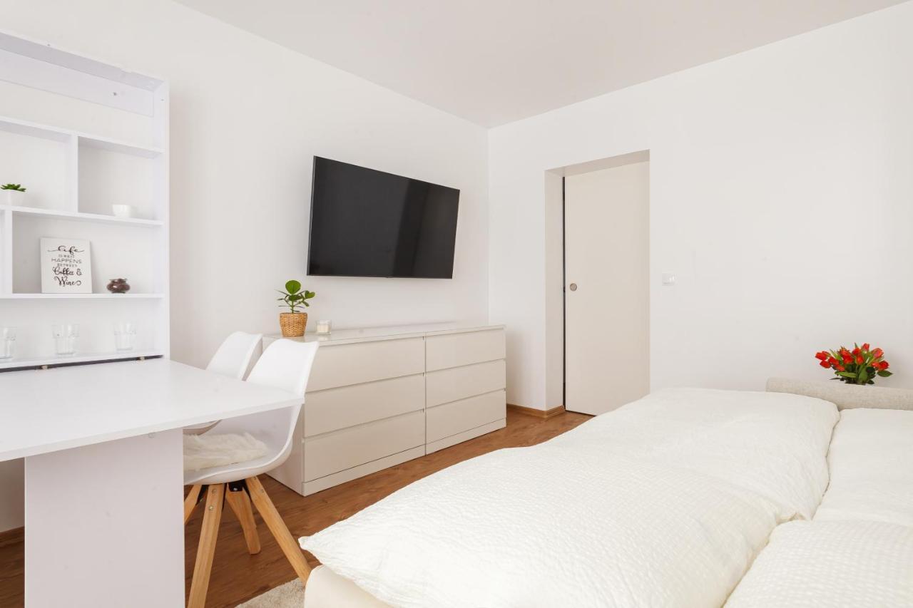 Design Apartment / 2 Room / Central / Contactless Check-In Ганновер Экстерьер фото