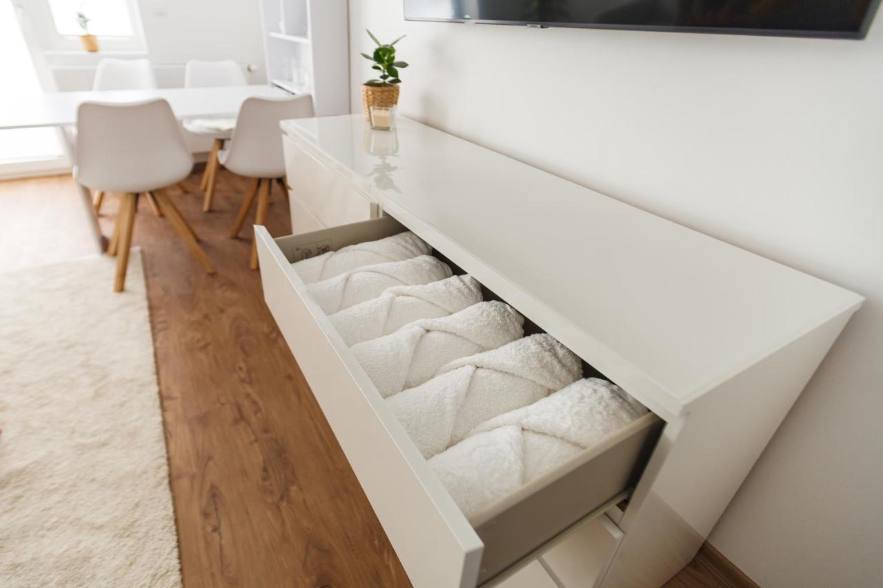 Design Apartment / 2 Room / Central / Contactless Check-In Ганновер Экстерьер фото